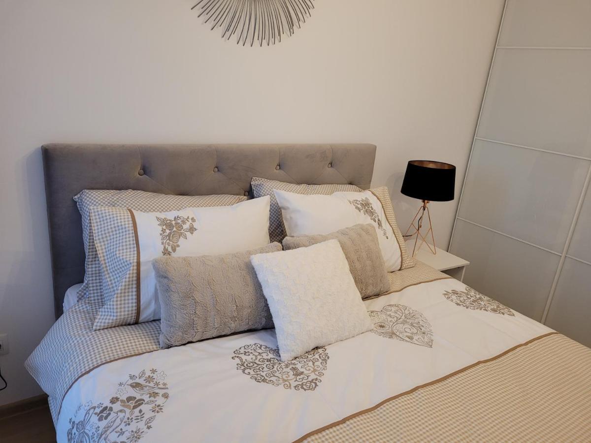 Apartament 4Qualis Braszów Zewnętrze zdjęcie
